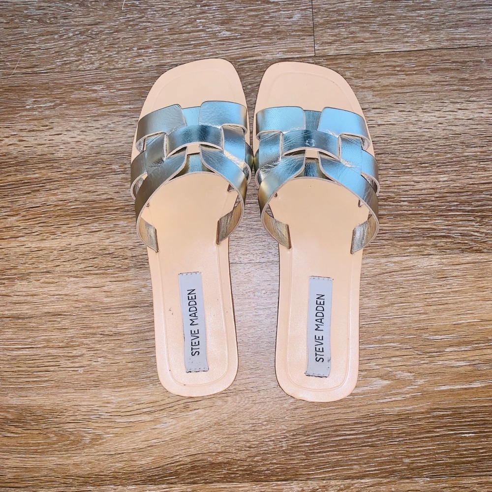 STEVE MADDEN slide on sandals